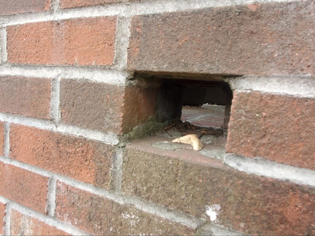 brick kneewall