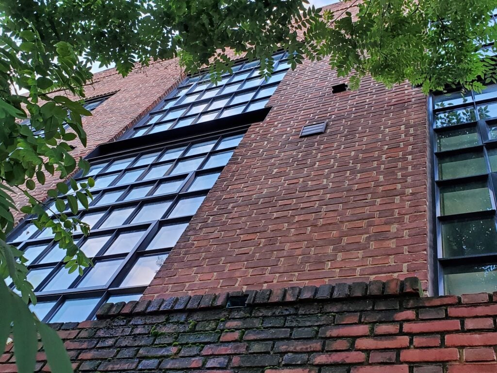 projecting sill