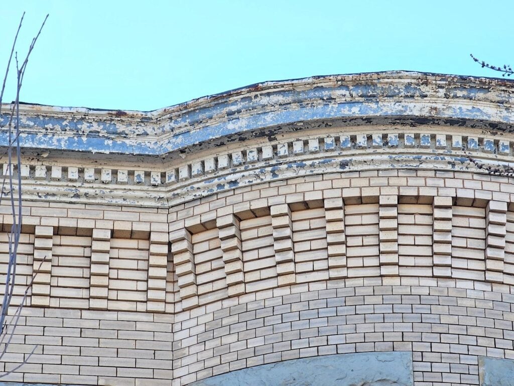 corbelled design
