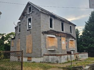 Blog 127 beam type construction - Roofing as Siding