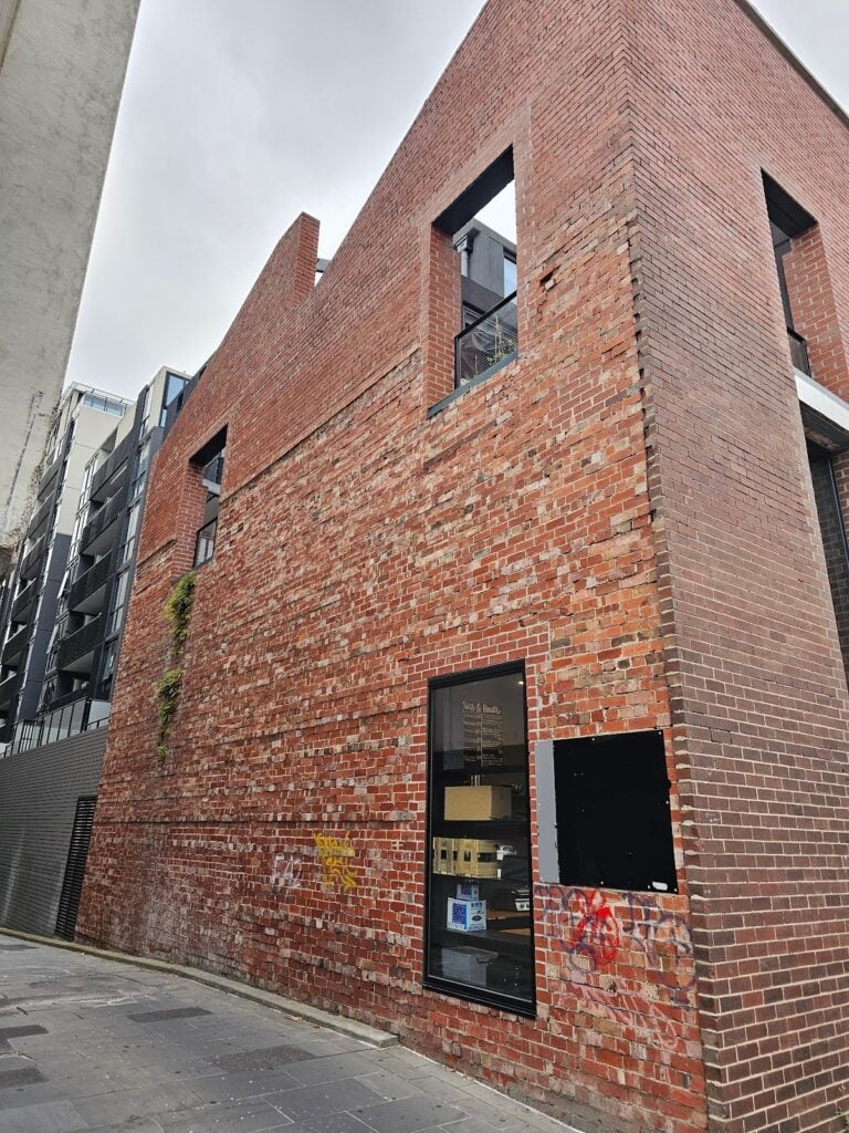 Blind Side Facing Masonry Walls - Part I