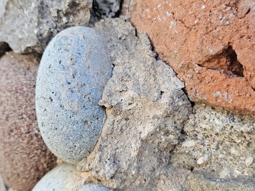 Decorative Rounded Rubble Stone Masonry - Part II 10 the brick wall to add a type of rustic aesthetic element