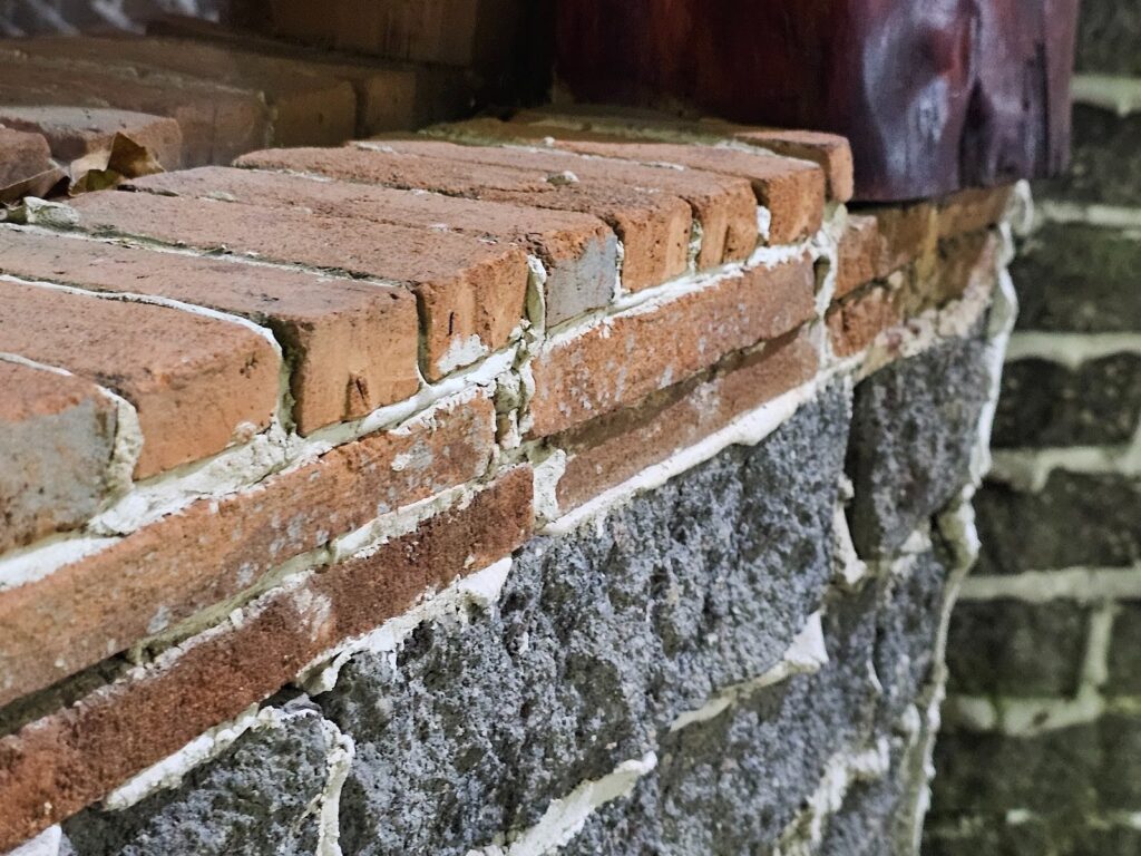 Extruded Mortar Joints - Part II 6 White extruded mortar on dark grey bricks